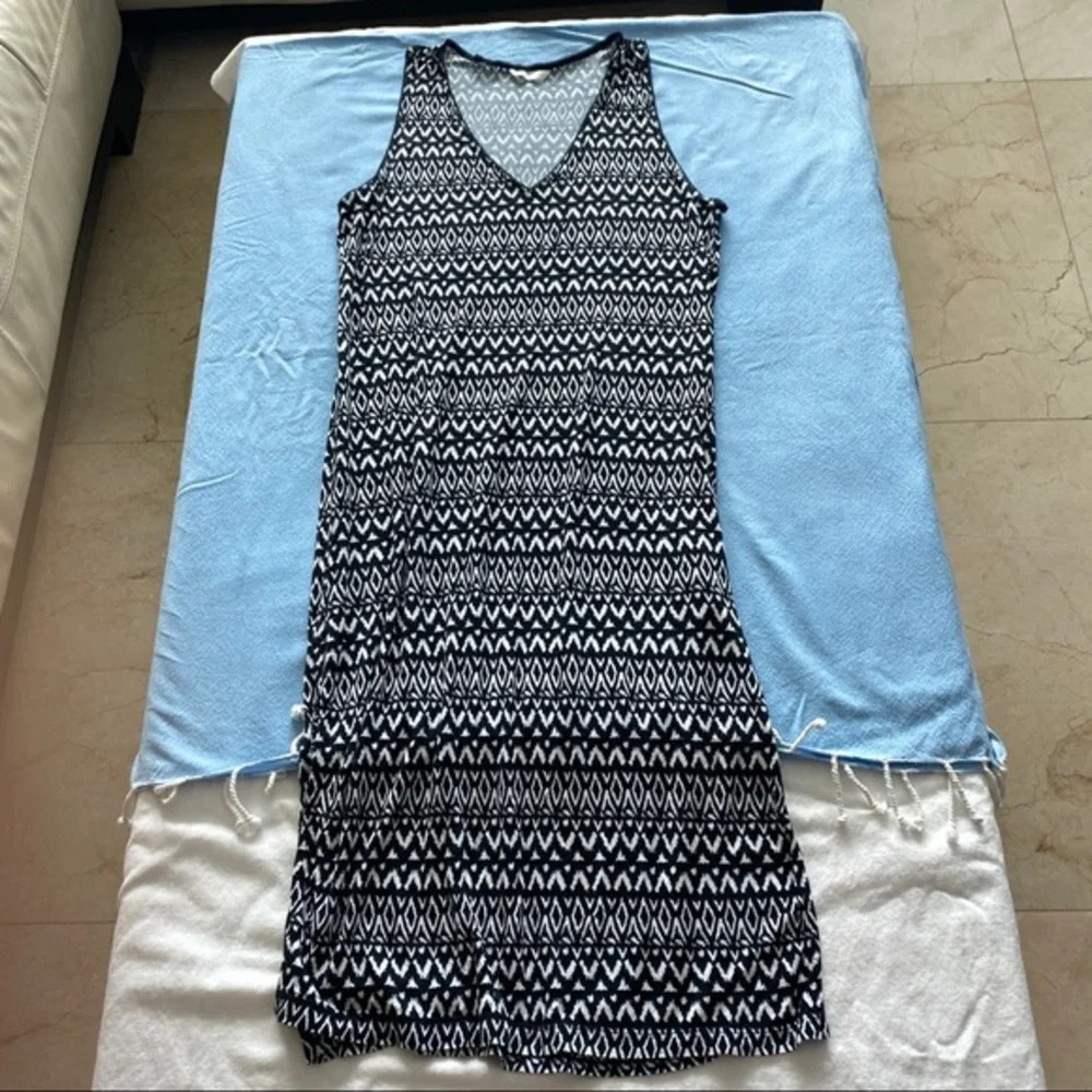 Dress Black white H&M sleeveless size L Divided